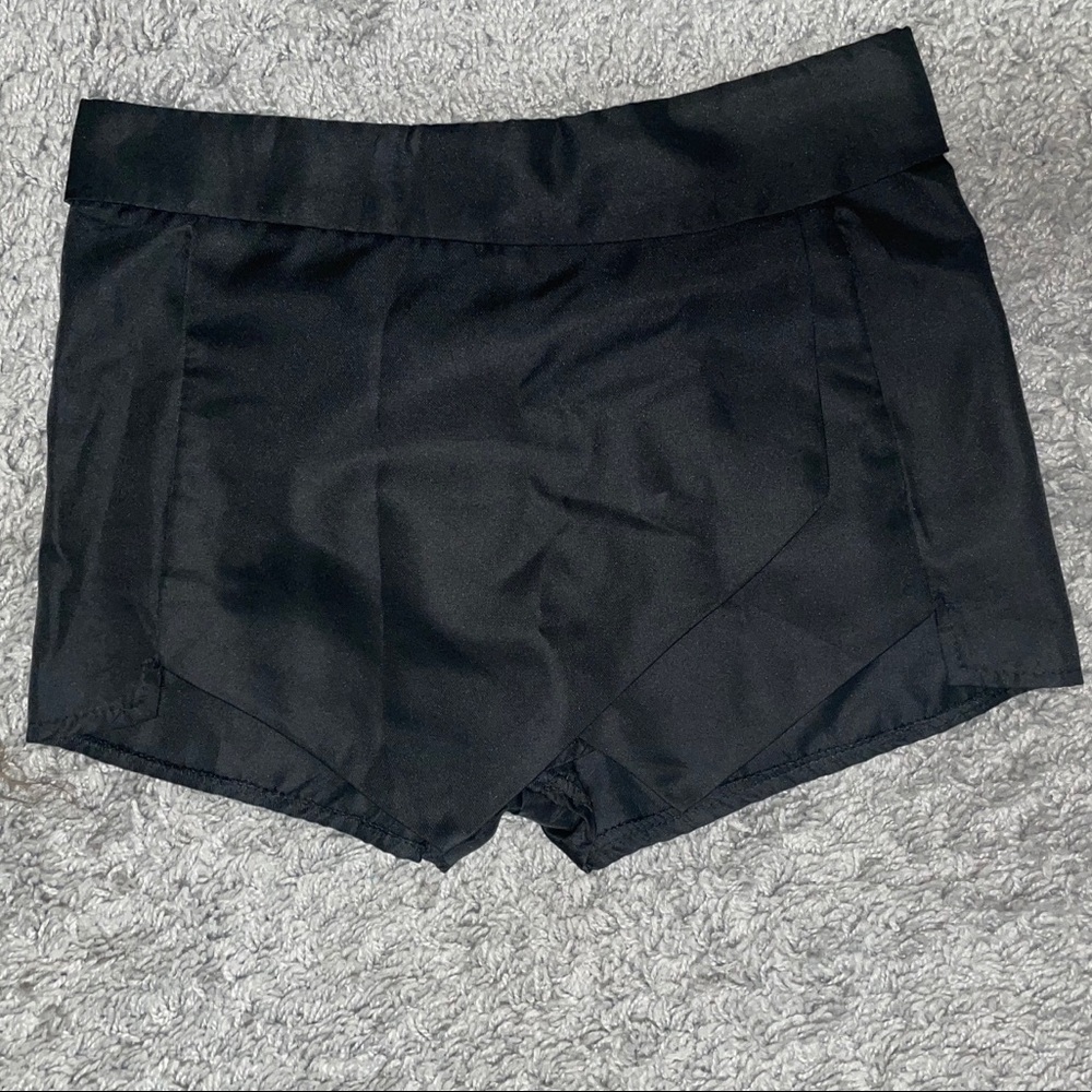 ❌SOLD❌ Black skort